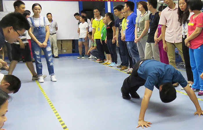 可定制性多功能公交車(chē)載消費(fèi)設(shè)備廠家員工培訓(xùn)感言