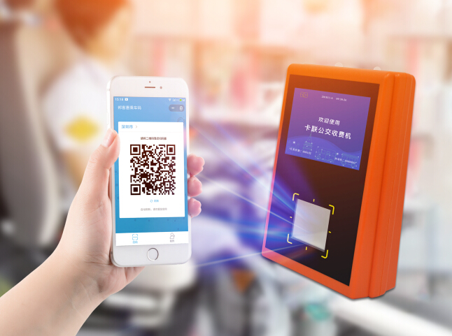 新能源公交更新?lián)Q代 掃碼支付順應潮流