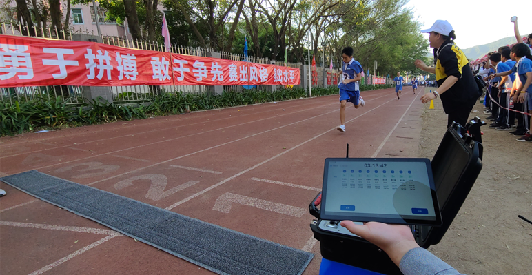卡聯(lián)智慧體育裝備走進(jìn)校運(yùn)會(huì) 卡聯(lián)智慧體育裝備走進(jìn)校運(yùn)會(huì)