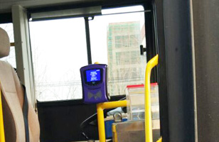 珠海學(xué)院安裝卡聯(lián)股份校園巴士收費(fèi)系統(tǒng)